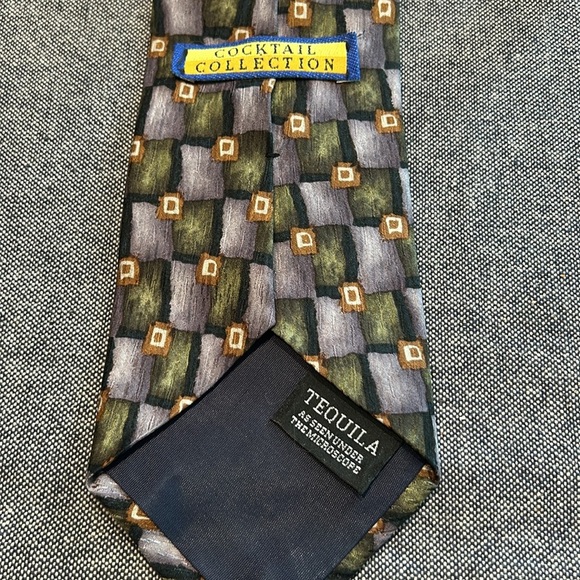 Vintage Cocktail Collection Silk Tie Tequila As Seen Under The Microscope Style - Picture 2 of 3